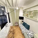 Cosy Flat In Marais