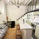 Cosy Flat In Marais
