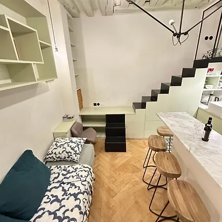Cosy Flat In Marais דירה