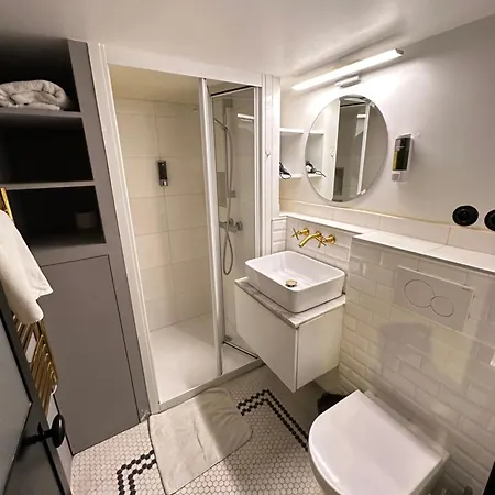Cosy Flat In Marais * París